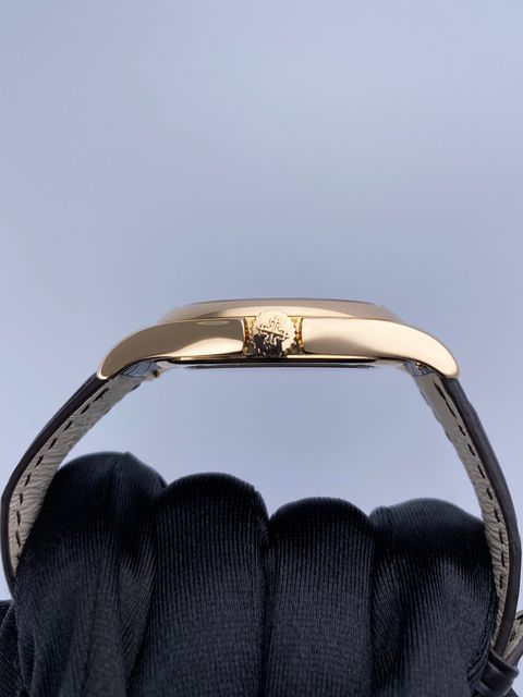 Patek Philippe World Time 5130R-001 Image 4